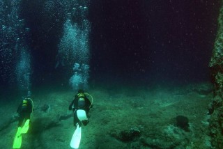 diving panorama hotel below the sea